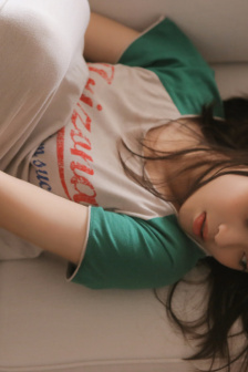 爱内梨花