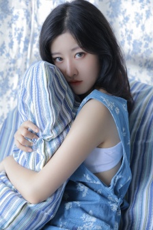 《人奶魔劫》电影在线观看